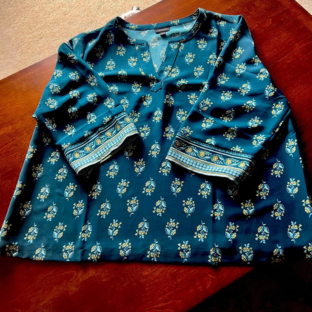 J Jill Floral Teal Blouse with Embroidered Sleeves Like New XL